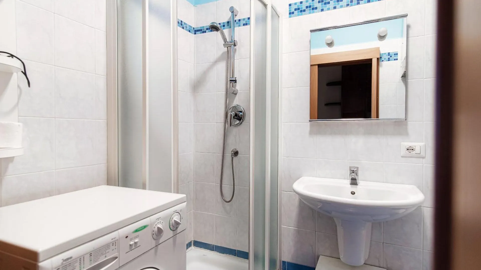 Apartment Ferienwohnung Bellavista Flat - The House Of Travelers Como